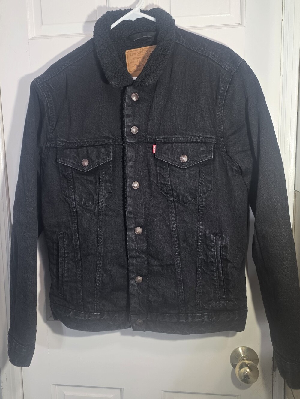 Levi's Black Sherpa Lined Denim Jean Jacket size M 2020